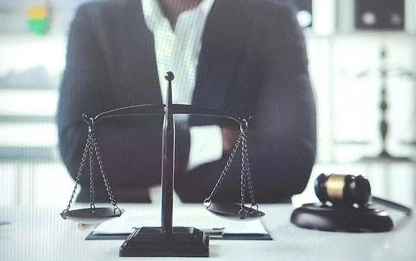 ​군사재판 법률상담 군인 신분으로 범죄를 저질렀다면, 군형사전담변호사 전화 상담