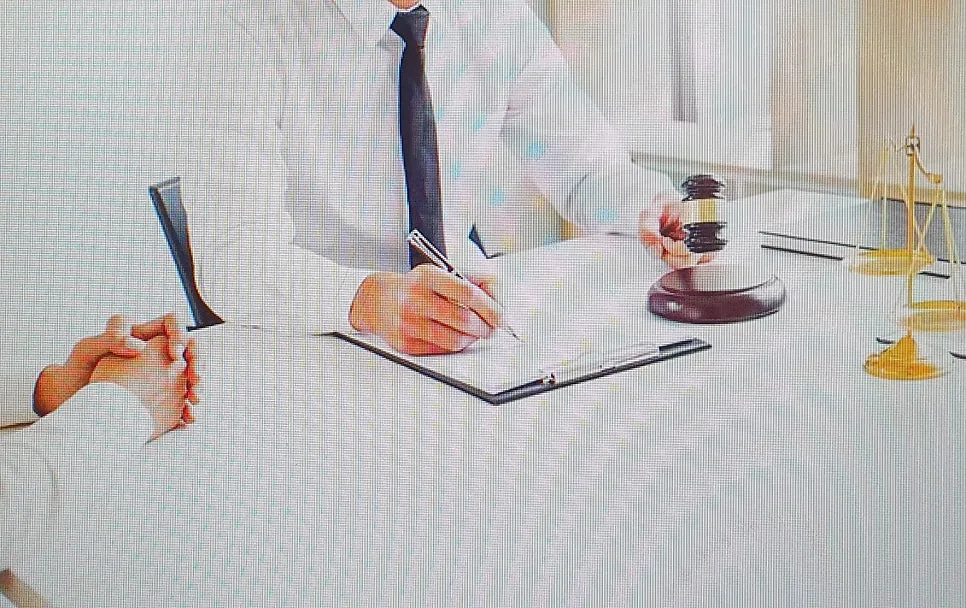 지방사는 의뢰인이 서울 변호사에게 사건을 맡겨야 하는 이유, 서울형사법변호사 주말 상담