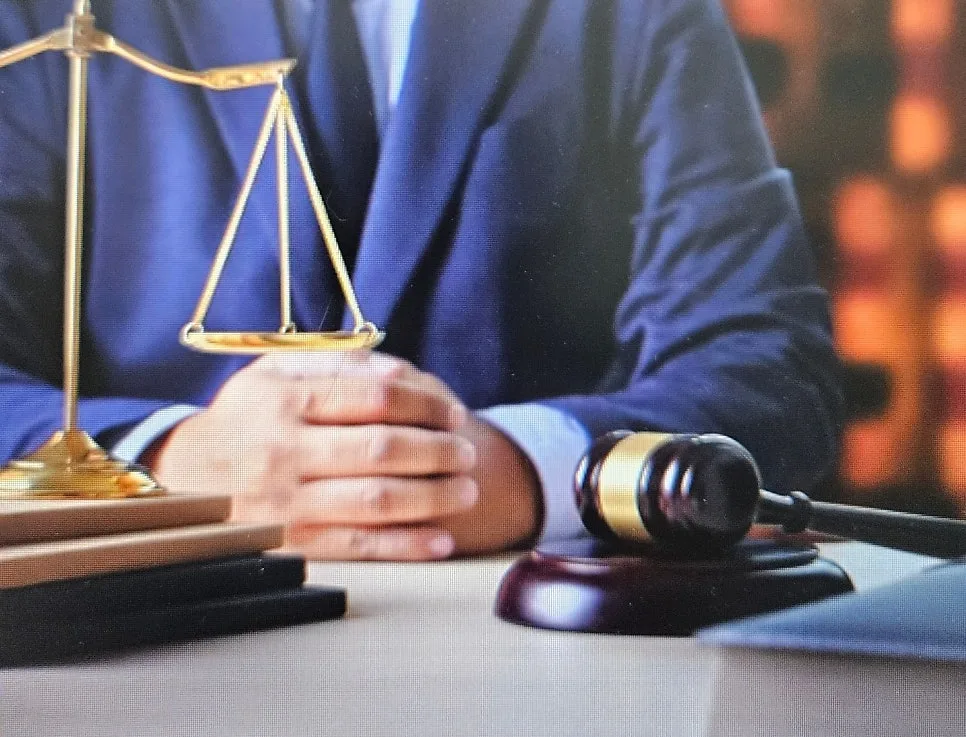 군인 도박혐의로 곤란한 상황이라면, 논현형법변호사 직접 상담