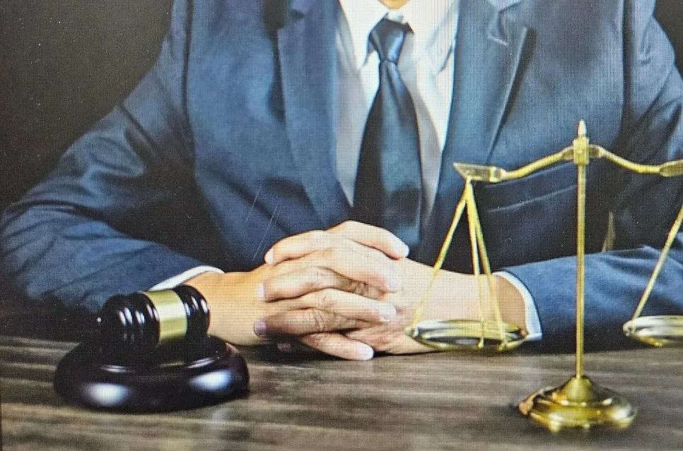 군인 도박혐의로 곤란한 상황이라면, 논현형법변호사 직접 상담