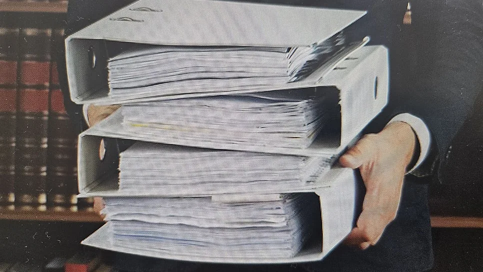 이혼소송 중 개인회생 고려하고 있다면, 강남 직장인 변호사 법률 상담