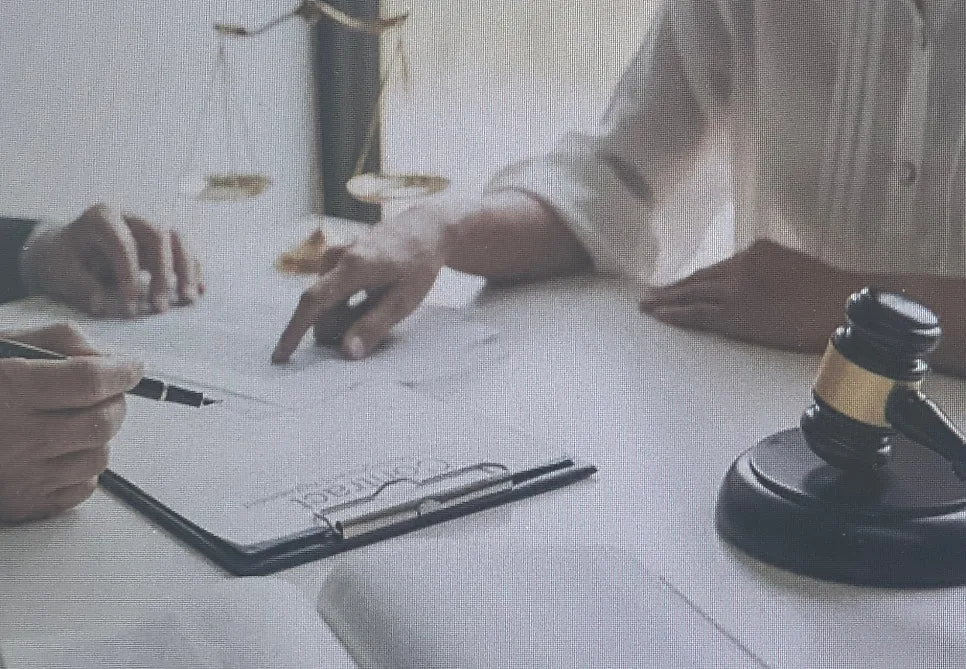 해외거주 귀국없이 이혼하려면, 압구정이혼소송변호사 문자 상담
