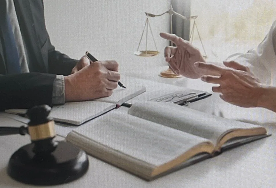 상간녀 상간남 복수 폭행 맞고소 당했다면, 압구정동상간소송변호사 문자 상담